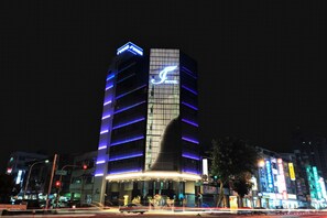 Front of property – evening/night