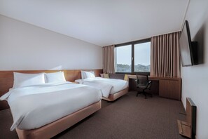 Family Twin Room