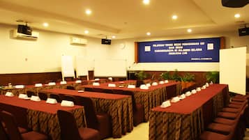 Fasilitas rapat