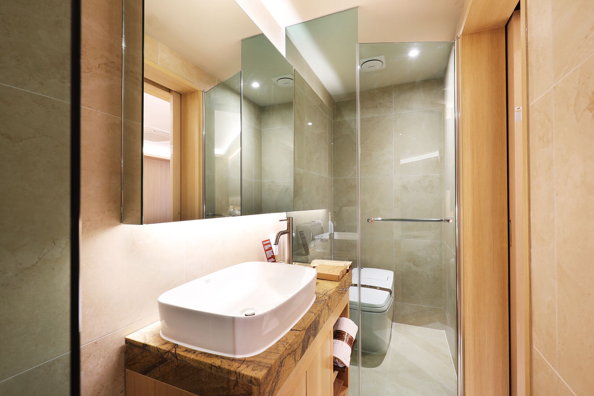 sol 2.royal takeya ryokan&sauna | bathroom | designer toiletries, hair dryer, bathrobes, slippers