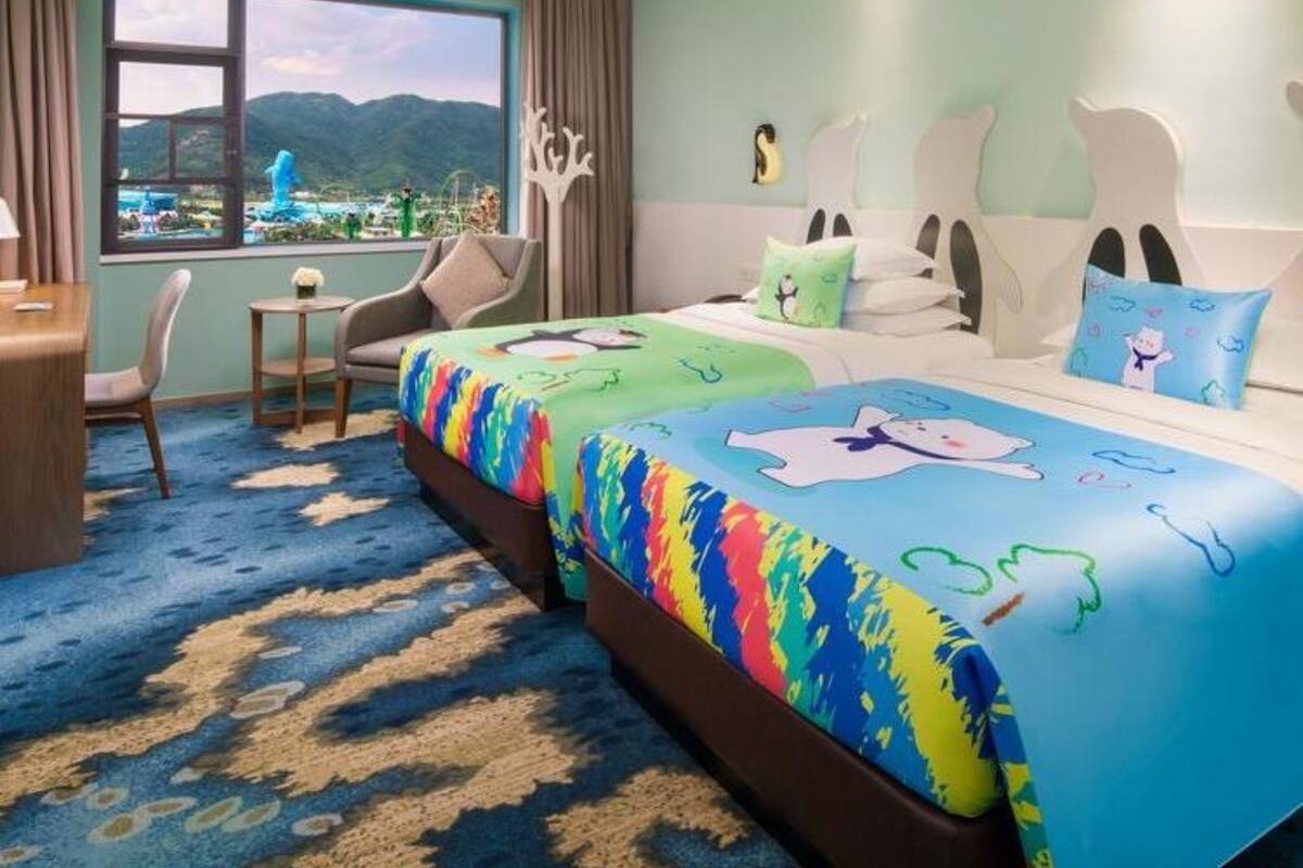 Kamar Twin Premier | Seprai premium, meja kerja, tirai kedap cahaya, dan Wi-Fi gratis