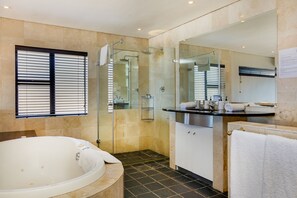 Villa, 3 Bedrooms | Private spa tub - Bakoven Blue (Cape Town)