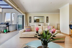 Flat-screen TV, fireplace