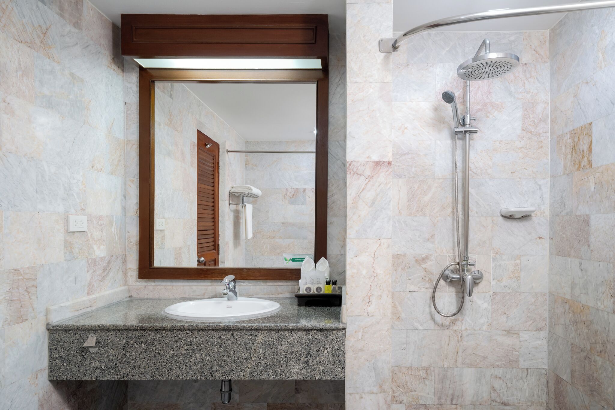 combined shower/bathtub, free toiletries, hair dryer, bathrobes