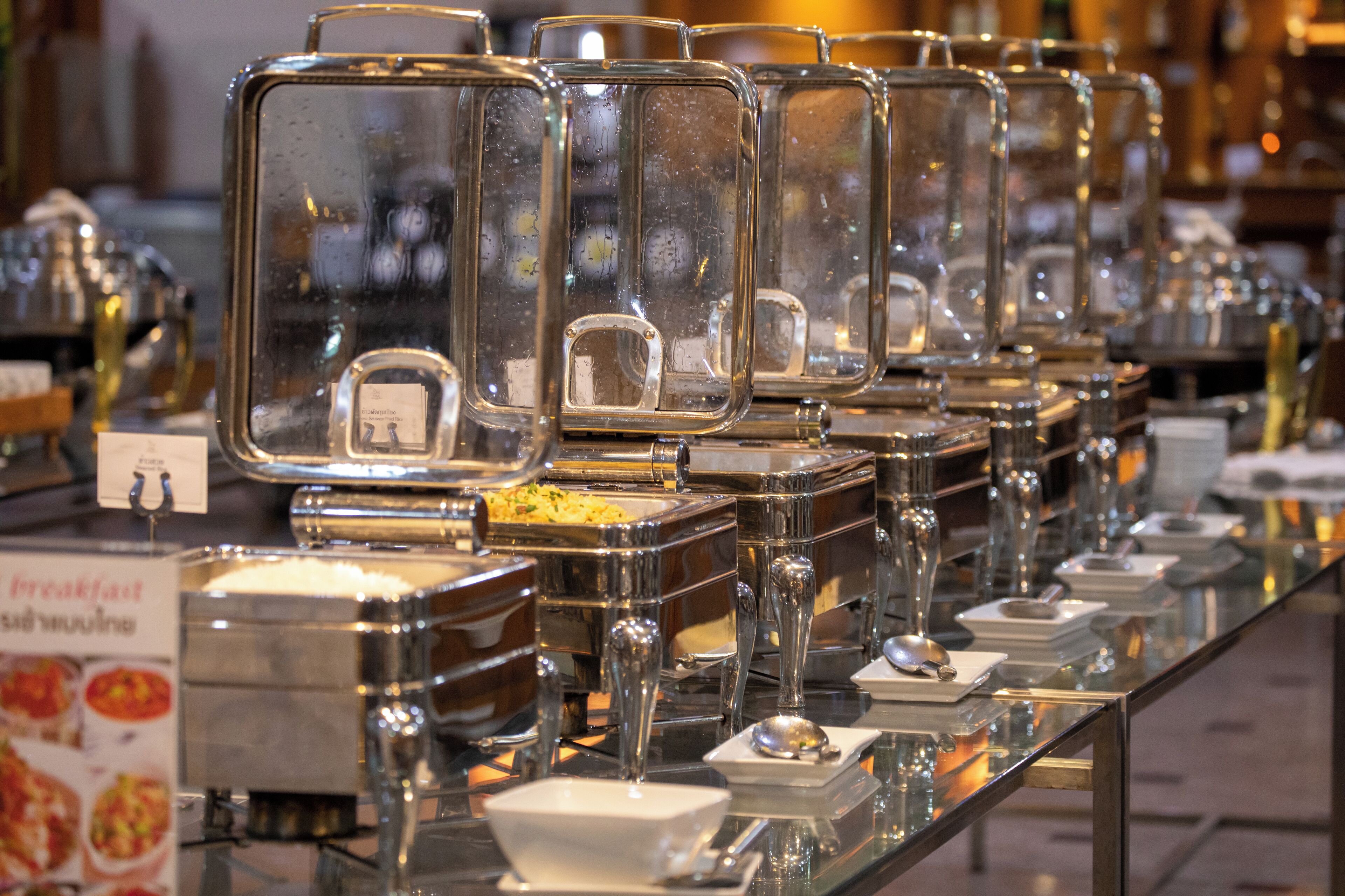 breakfast (thb 250 per person)