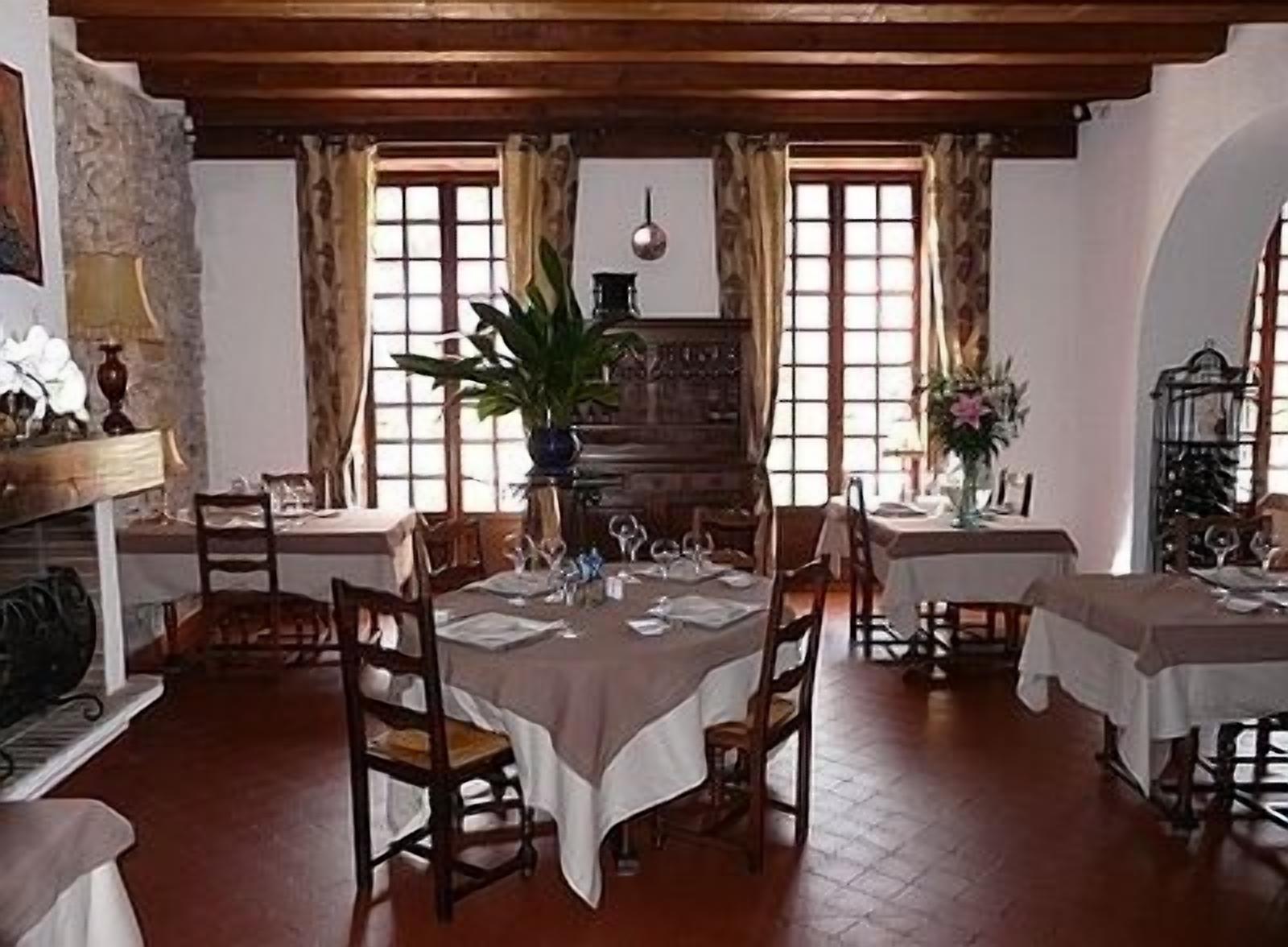 lunch and dinner served, local cuisine