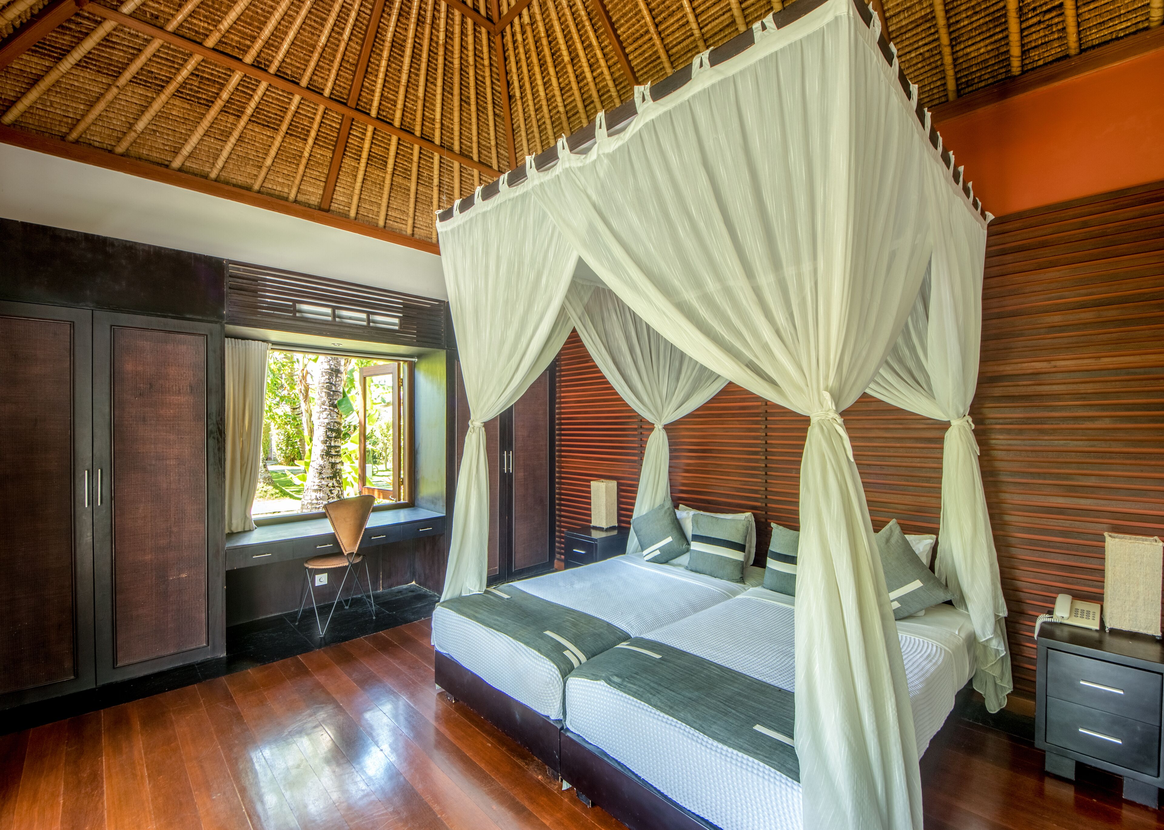 Vila, 2 kamar tidur, kolam renang pribadi | 2 kamar tidur, minibar, brankas, dan meja kerja