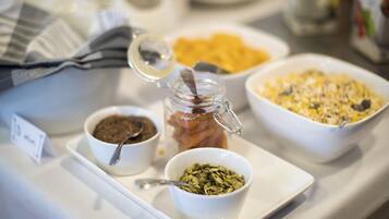 Termasuk sarapan bufet setiap hari