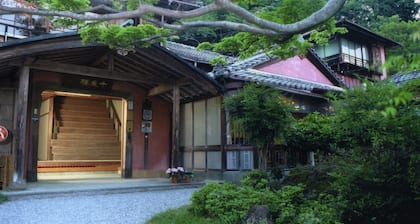 Cultural Property of Japan Senzairo