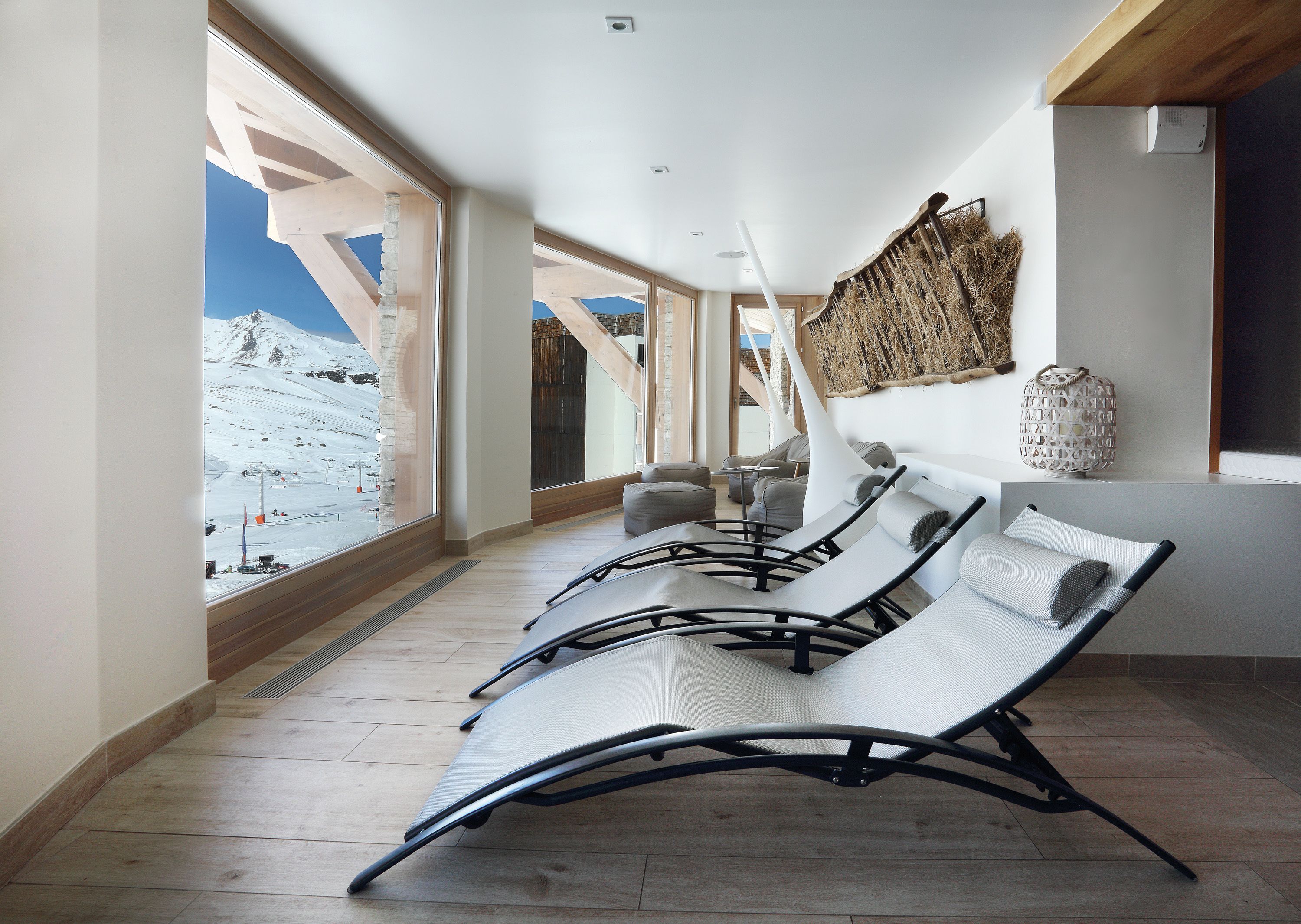 indoor pool, pool loungers