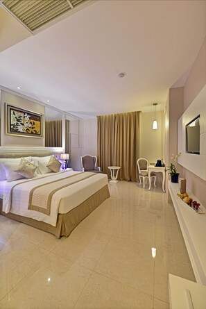 Kahden hengen deluxe-huone (yksi tai kaksi sänkyä), 1 makuuhuone, tupakointi kielletty