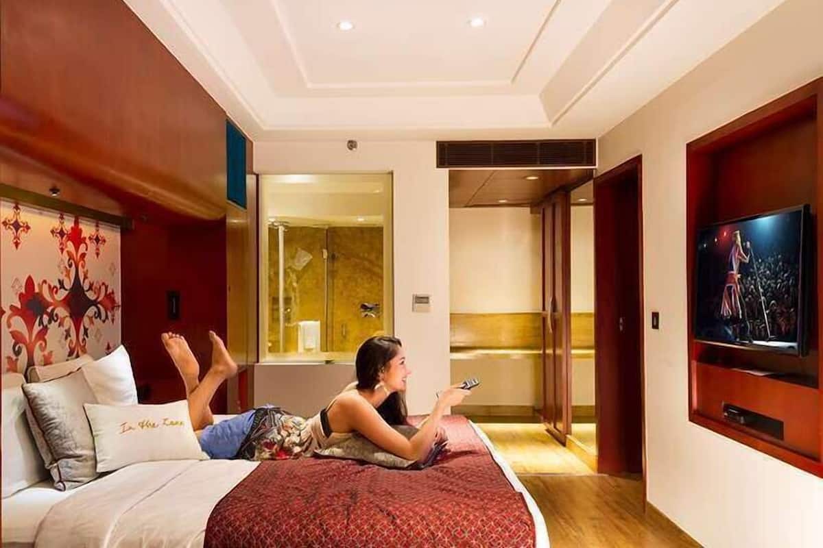 Zone Suite | 1 quarto, roupas de cama premium, cofres nos quartos, escrivaninha