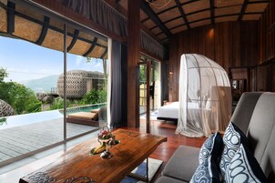 Bird's Nest Pool Villas