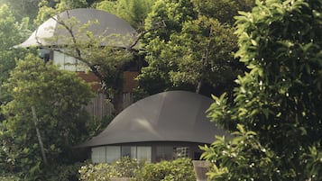 Tent Pool Villas | Garden view