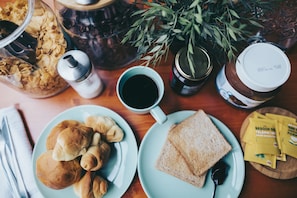 Breakfast meal
