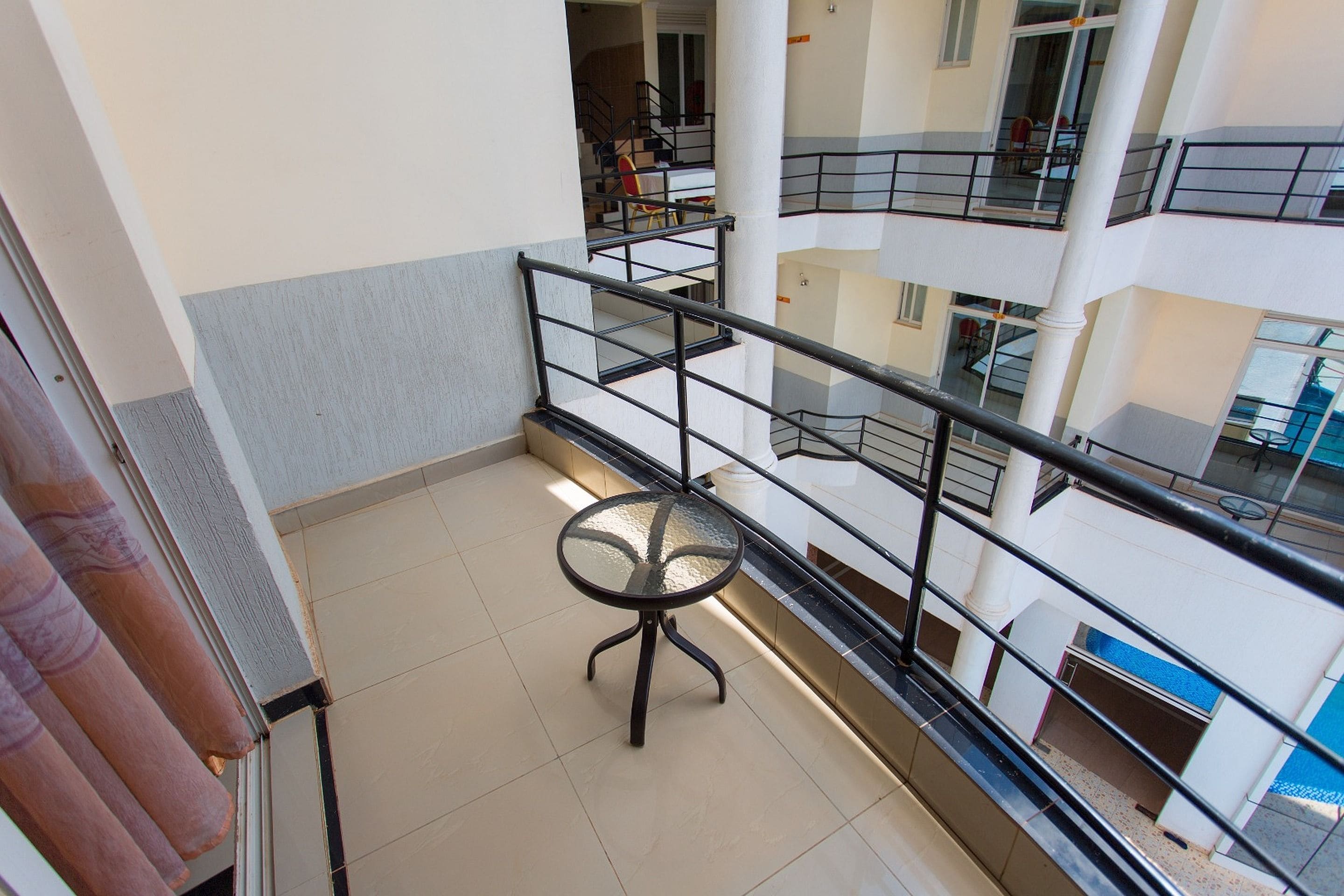 economy room | balcony