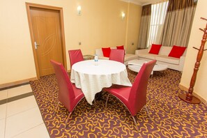 Family Room | Living area | 32-inch flat-screen TV with cable channels, TV, pay movies