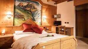 Junior Suite (access to Spa and Panoramic Pool) - Hotel Cirelle Suite&Spa (Canazei)