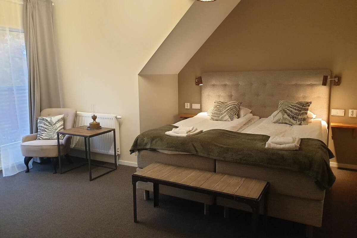 1 bedroom, premium bedding, individually decorated, blackout curtains