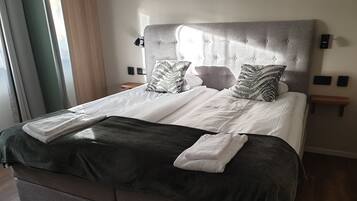 Deluxe-Doppelzimmer | Hochwertige Bettwaren, individuell dekoriert, Verdunkelungsvorhänge