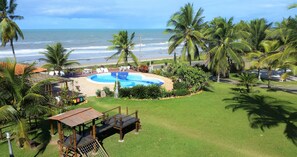 Outdoor pool - Pousada do Mar (Ilhéus)