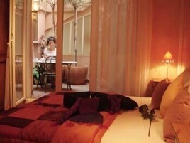 Internet, alarm clocks