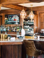 Bar (en el alojamiento)