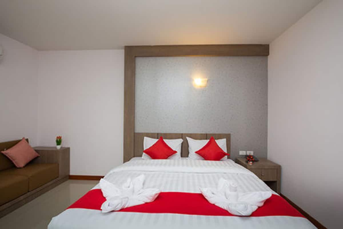 Standard Room / Double bed | 書桌、摺床/加床 (收費)、免費 Wi-Fi
