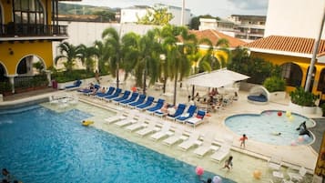 Utomhuspool