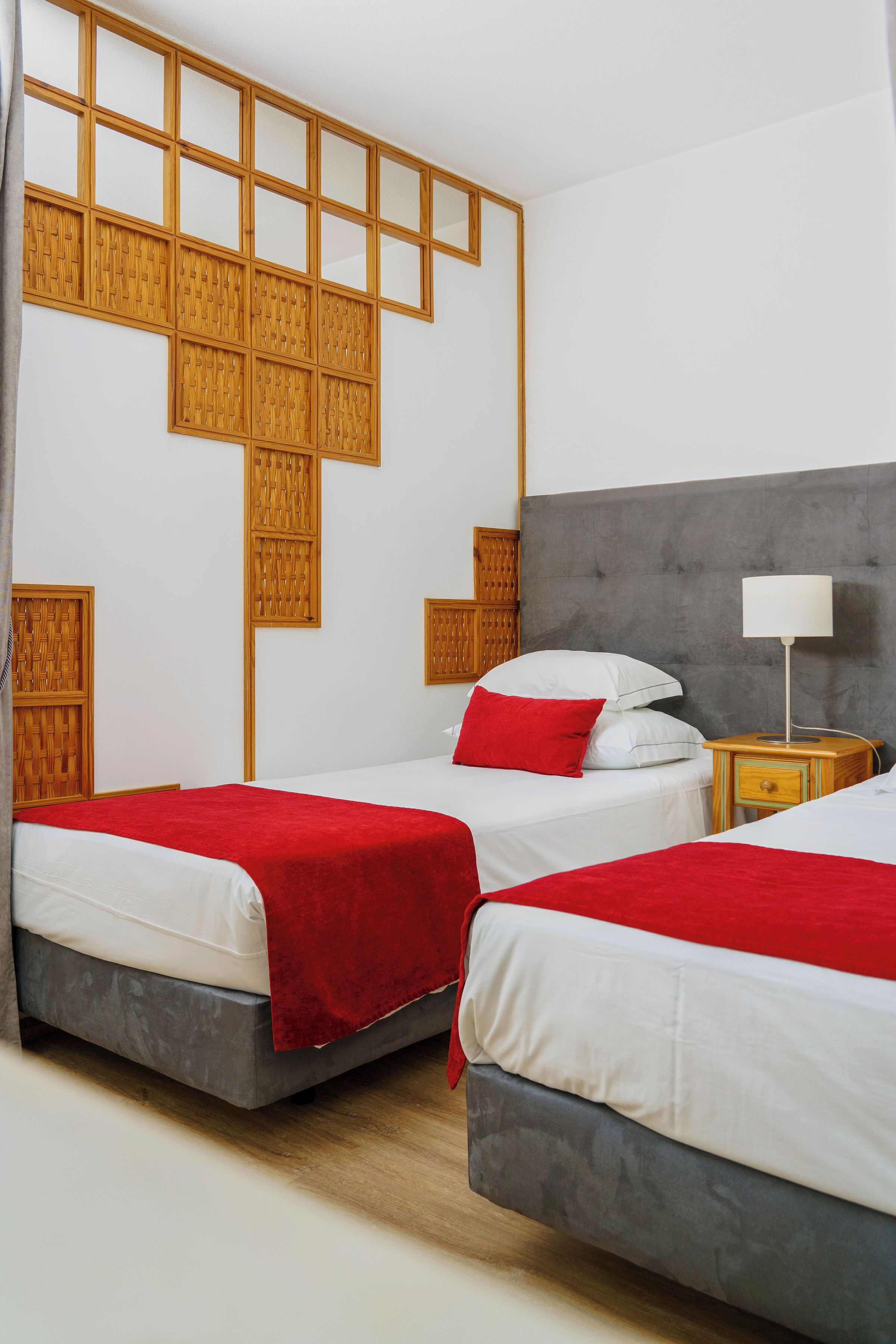 Blackout drapes, soundproofing, free cribs/infant beds, free WiFi