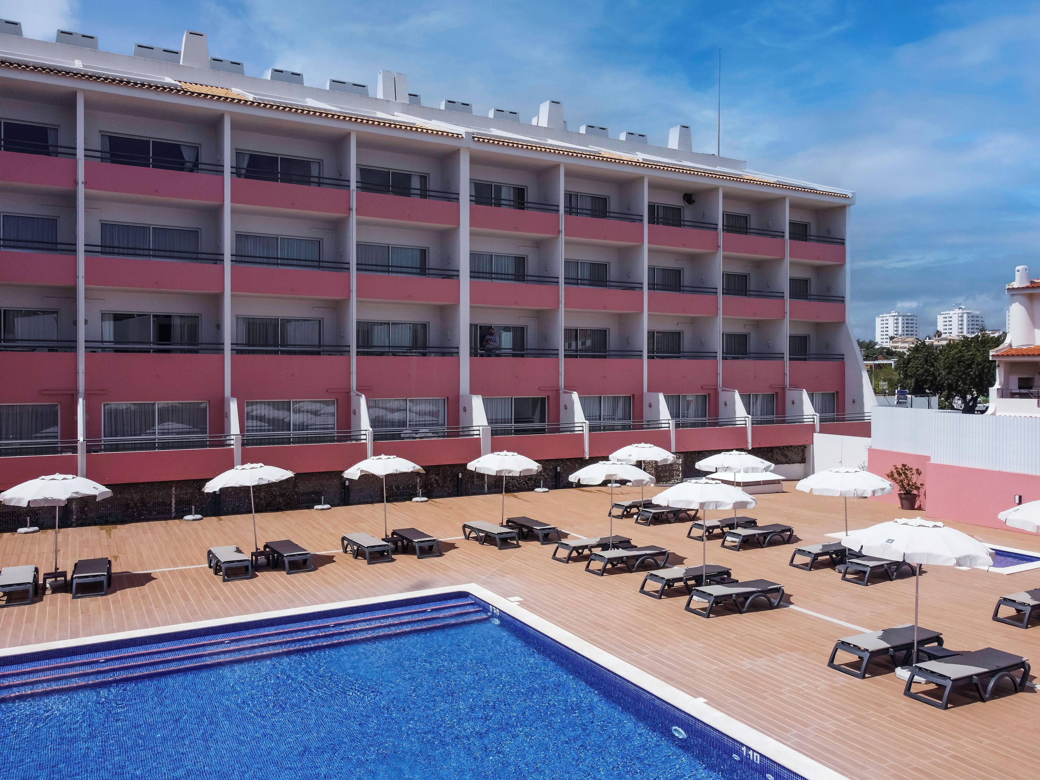 واجهة المنشأة