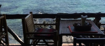 Bamboo Bay Resort