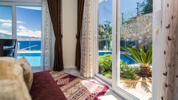 Alanya Castle Apartment (2 Person) | Premium bedding, minibar, in-room safe, free WiFi
