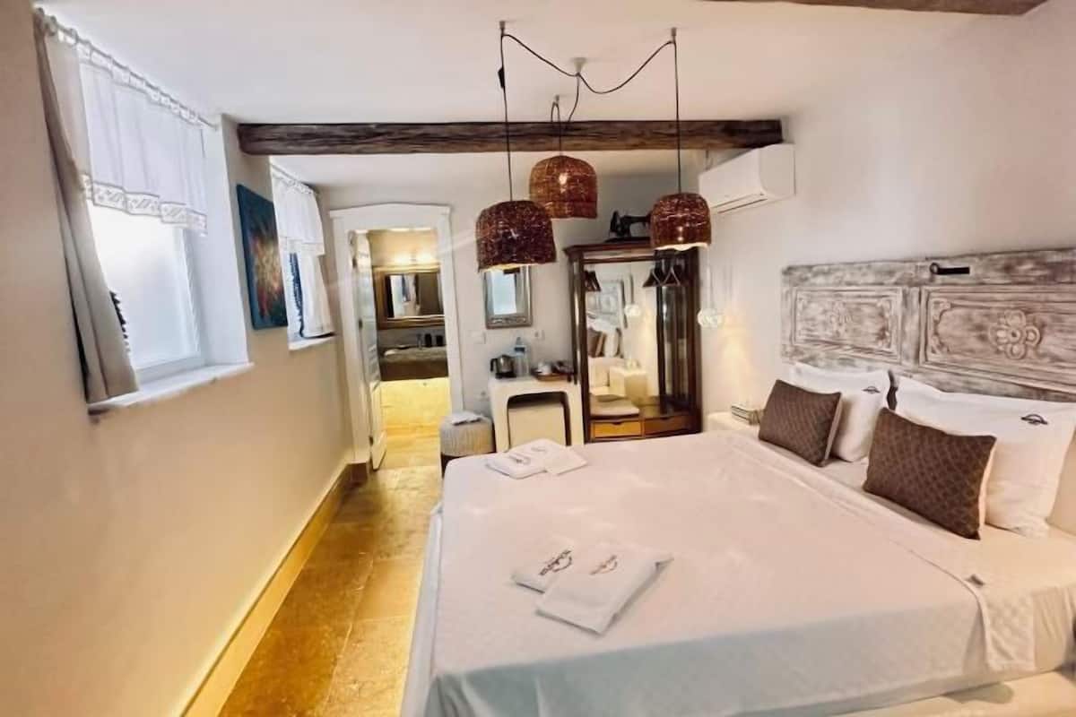 1 habitación, ropa de cama de alta calidad y minibar