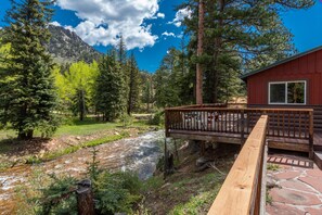 Cabane (Homestead Cabin - Cabin 2) | Terrasse/Patio