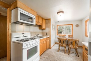 Cabane (Homestead Cabin - Cabin 2) | Cuisine privée