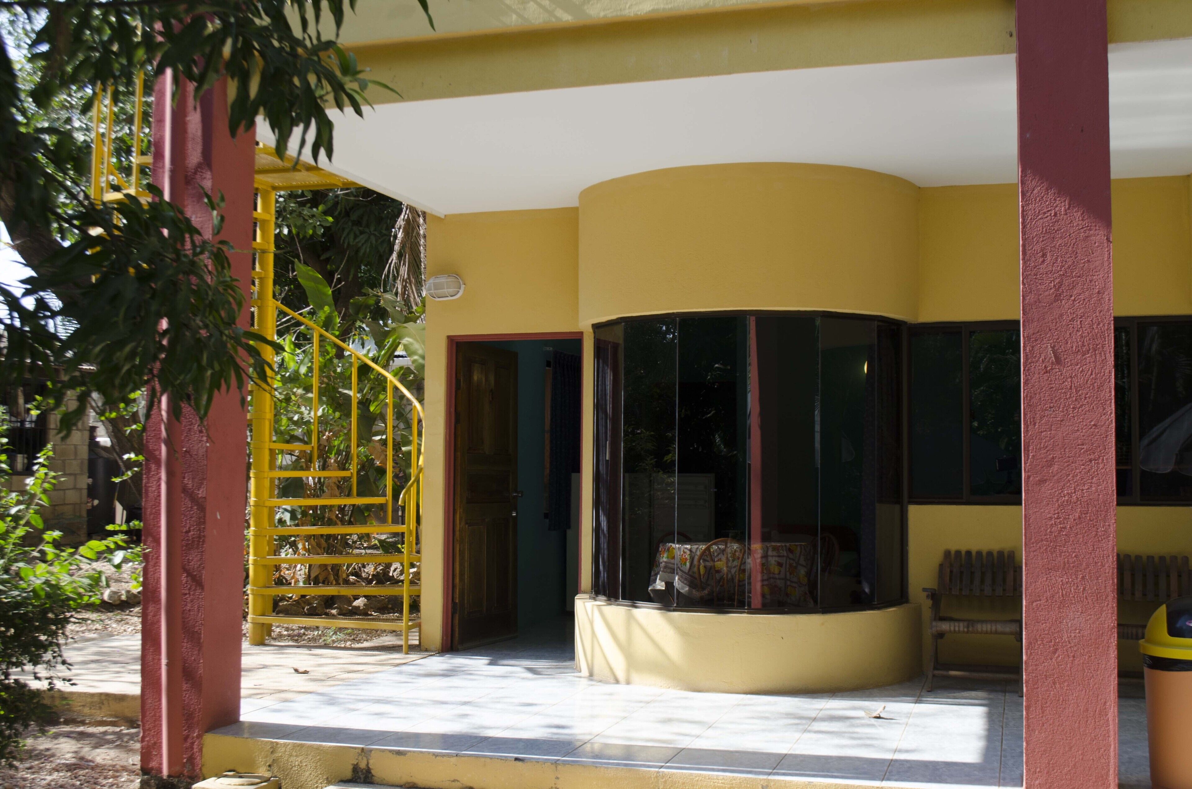 Casa familiar, varias camas, cocina, planta baja | Terraza o patio