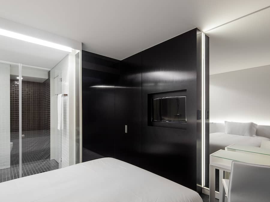 Superior Single Room | Minibar, in-room safe, individually decorated, desk