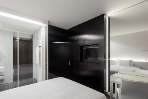 Superior-herbergi fyrir einn | Míníbar, öryggishólf í herbergi, sérhannaðar innréttingar, skrifborð