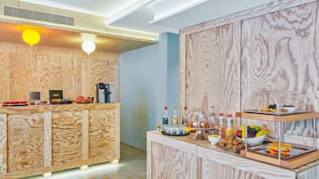 Snack bar