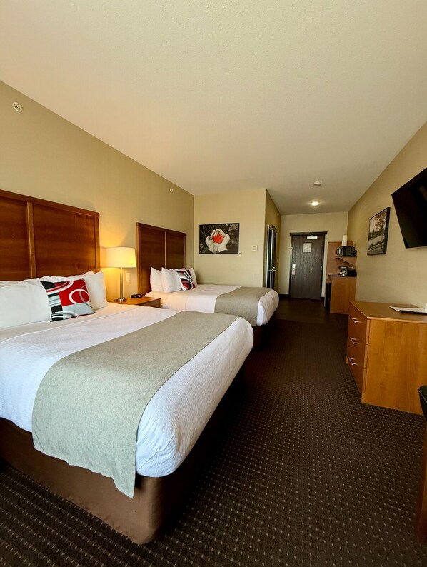 Standard Double Room | Desk, laptop workspace, iron/ironing board, bed sheets