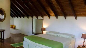 1 bedroom, iron/ironing board, free WiFi