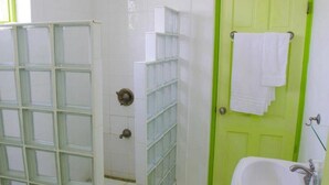 Ferienhaus, 2 Schlafzimmer, Meerblick | Badezimmer