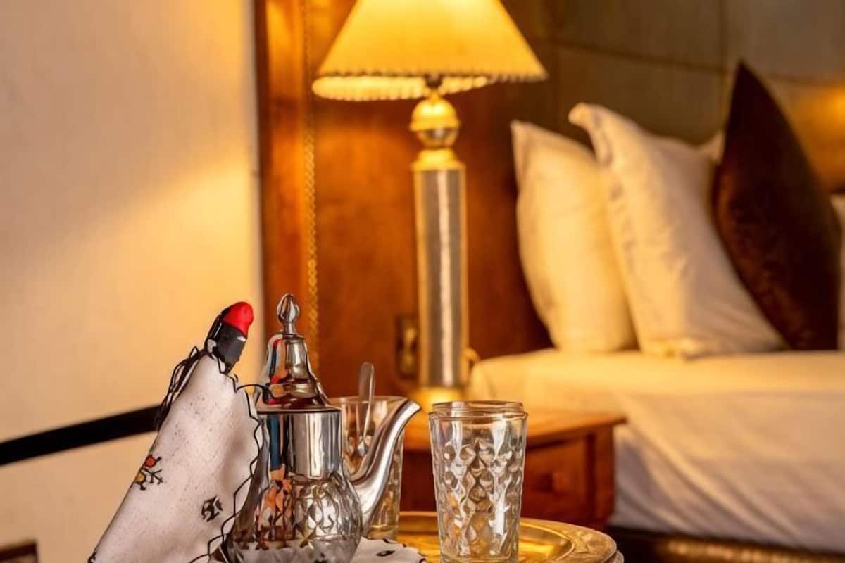 In-room safe, blackout curtains, soundproofing