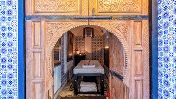 Couples treatment room(s), Turkish bath/hammam, body treatments