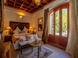 Superior Double Room | In-room safe, individually furnished, blackout drapes, soundproofing - Riad Clé De Sol (Ghmate)