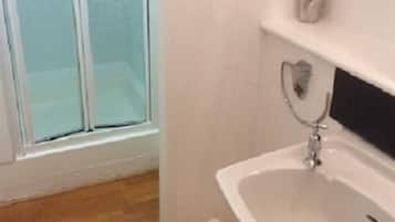 Standard Double Room, Ensuite, Sea View | WiFi