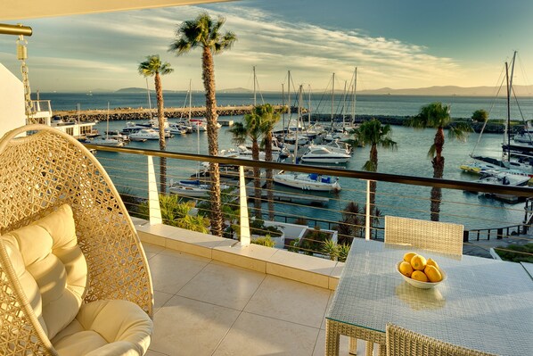 Apartment, 2 Bedrooms | Terrace/patio