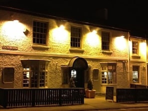 Exterior - The Garden House Inn (Durham)
