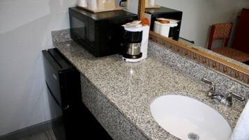 Blackout drapes, soundproofing, iron/ironing board, free WiFi